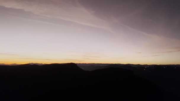 Glowing First Lights Dawn Sao Bento Sapucai Mountain Horizon — Stockvideo