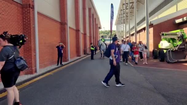 Uefa Womans Euro 2022 Fans Camera Operator Leigh Stadium — Stock Video