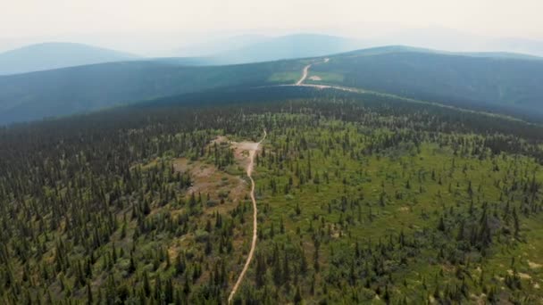 Drone Video Wickersham Dome Hiking Trail White Mountains Alaska Sunny — Stockvideo