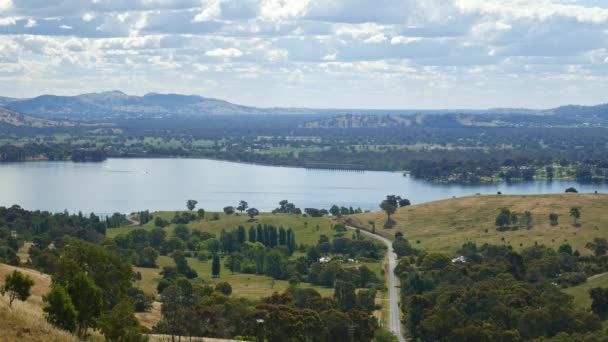 Lake Hume Dam Wall Distance Kurrajong Gap Lookout North East — ストック動画