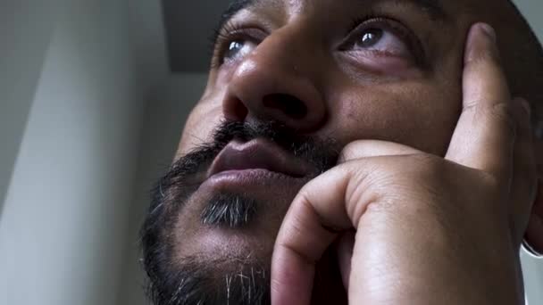 Low Angle Close Shot Face Asian Indian Man Resting His — Vídeos de Stock