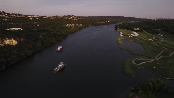 Sunset Drone Lake Traivs Austin Texas Pennybacker Bridge Boat — 图库视频影像