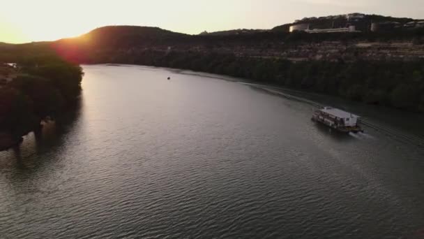 Sunset Drone Lake Traivs Austin Texas Pennybacker Bridge Boat — 图库视频影像