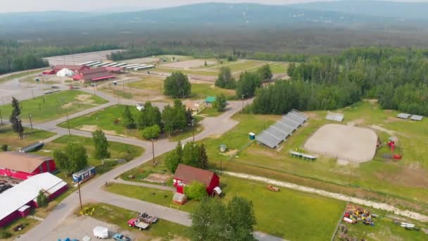 Drone Video Tanana Valley State Fairgrounds Fairbanks Alaska Sunny Summer — 图库视频影像
