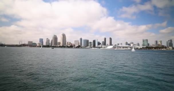 San Diego Californie Océan Avec Des Bateaux Centre Ville Arrière — Video