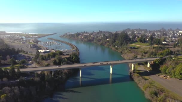 Chetco River Bridge Brookings Oregon Hwy 101 Pacific Coast Highway — Stockvideo