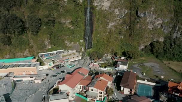 Flying Cascada Virgen Baos Agua Santa Ecuador Aerial Approach — Vídeos de Stock