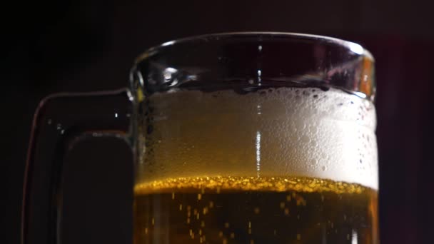 Статический Вид Пены Пива Верхней Части Стекла — стоковое видео