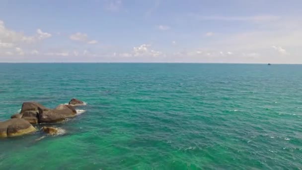 Beautiful Drone Footage Beach Unique Rock Features Hin Hin Yai — 비디오