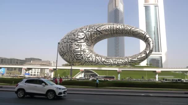 Dubaï Eau Musée Futur Torus Shell Circulation Sur Sheikh Zayed — Video
