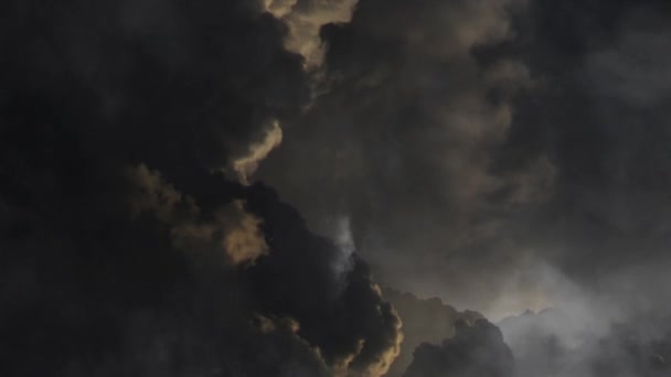 Nubes Oscuras Gruesas Cumulonimbus — Vídeo de stock