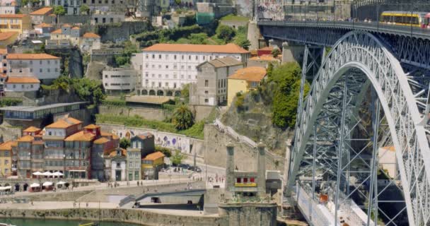 Central Porto Metro Lus Bridge Crowds Background Portugal Slowmo Cinematic — Wideo stockowe