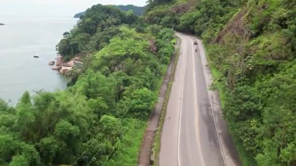 Fast Aerial Flying Road Coast Ubatuba Partly Cloudy Day Brazil — Vídeos de Stock