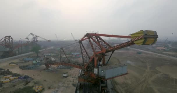 Stacker Reclaimer Coal Storage Paradip Port Odisha India Aerial Drone — Stok Video
