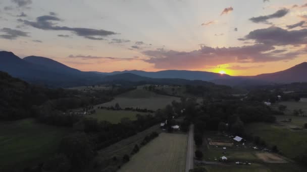 Aerial Footage Blue Ridge Mountains Sunset Drone Rising Exposing Part — Stok video