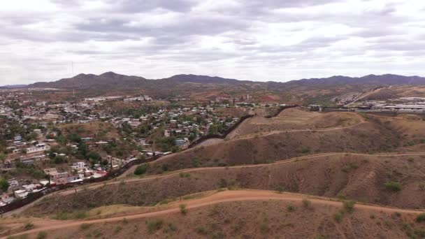 Nogales Arizona Usa Mexico Mexico Border Fence Divides Both Countries — Vídeos de Stock