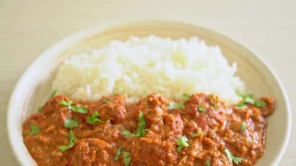 Csirke Tikka Masala Rizzsel Tányéron Indiai Ételstílus — Stock videók