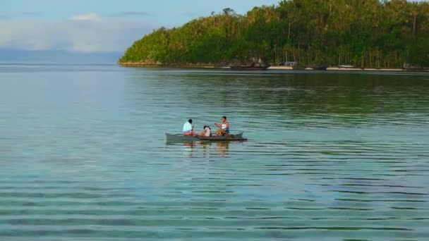 Group Family Members Boating Ocean — Stockvideo