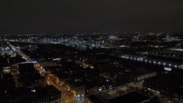 Aerial Drone Forward Moving Shot Urban Skyline Chicago Cars Metro — Video Stock