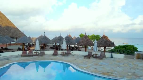 Пляж Нунгві Занзібар Танзанія Червня 2022 Переселення Узбережжі Індійського Океану — стокове відео