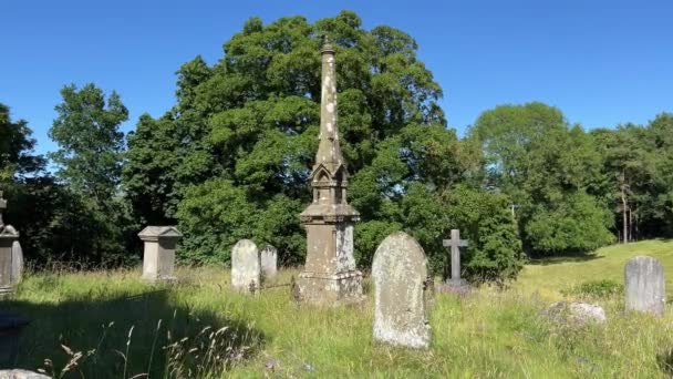 Νεκροταφείο Στη Μεσαιωνική Εκκλησία Του Αγίου Ανδρέα Aysgarth Στο Yorkshire — Αρχείο Βίντεο