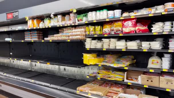 Empty Shelves Walmart Scarce Resources Food Shortage Concept — Vídeos de Stock