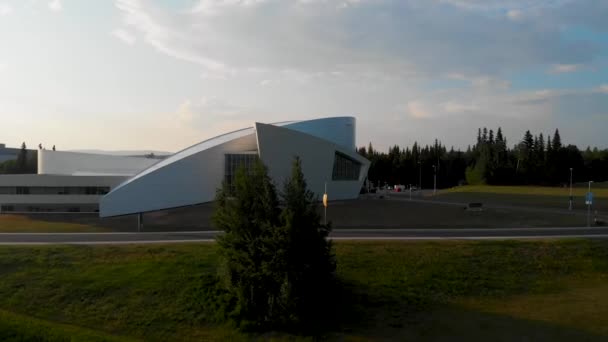 Drone Video Museum North Building Campus University Alaska Fairbanks — Stock videók