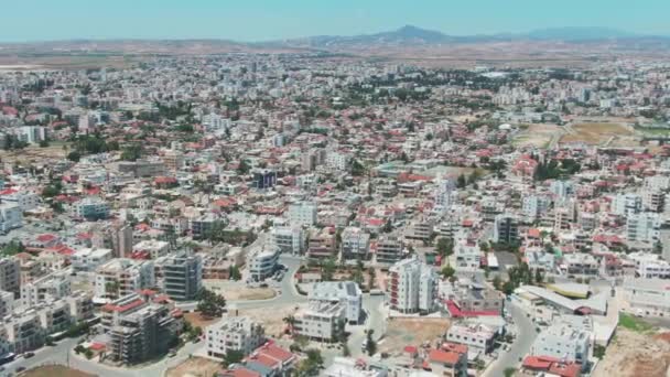 Плотная Городская Зона Городской Пейзаж Ларнаки Кипре Пасмурный День — стоковое видео