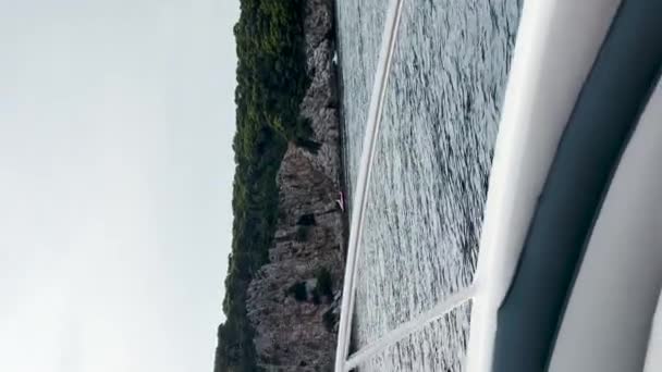 View Kolocep Island White Rocky Cliffs Boat Croatia — 图库视频影像