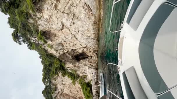 Boat Parked Blue Cave Beautiful Rocky Cliffs Ahead Kolocep Island — Stock Video