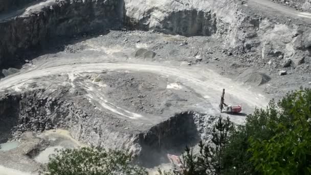 Drone Shot Impressive View Quarry Still Operation Viewing Platform Guck — Vídeo de stock
