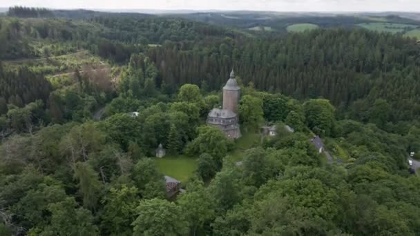 Tilting Drone Shot Wildenburg Castle Southeast Village Friesenhagen North Rhine — Stockvideo