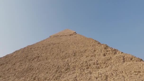 吉萨建筑群中古埃及Khafre金字塔的顶部到底部 — 图库视频影像