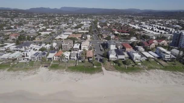 Cityscape Palm Beach Gold Coast Queensland Australia Aerial Sideways — Video