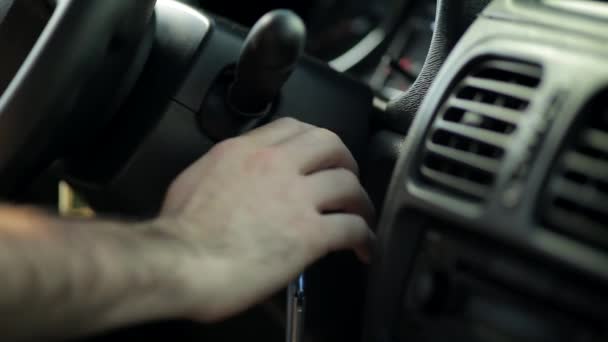 Close Shot Hand Turning Key Car Starting Engine — 图库视频影像