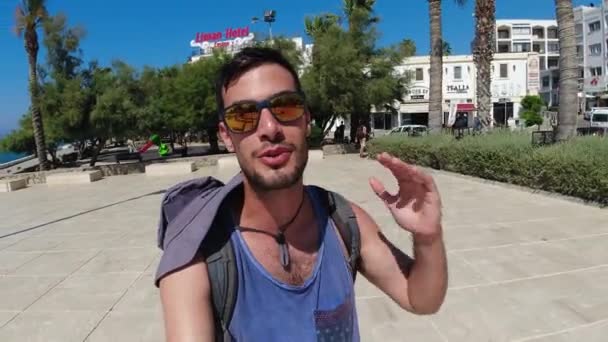 Adult Male Traveller Talking Camera Selfy Nicosia City Centre — Stock video
