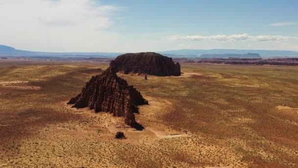 Huge Red Rock Formations Dead Wildness Utah Desert Terrains Usa — Stockvideo