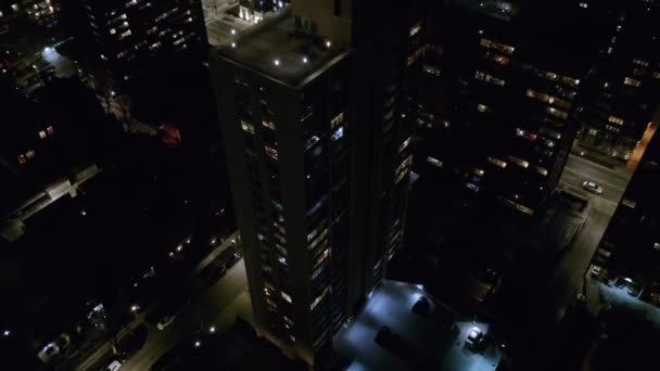 Beautiful Aerial Drone Rotating Shot High Rise Office Building Chicago — Wideo stockowe