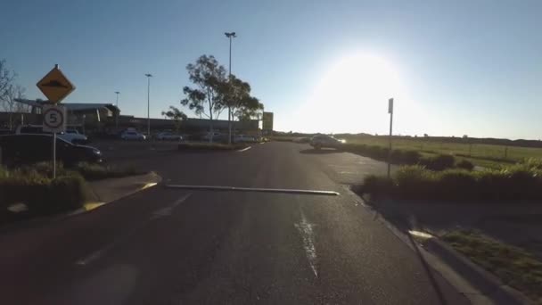 Running Shot Beautiful Road Cars Seen Moving Alongside Road Sunny — Stok video
