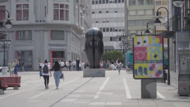 Famous Culis Monumentalibus Eduardo Rculo Black Sculpture Streets Oviedo — Vídeos de Stock