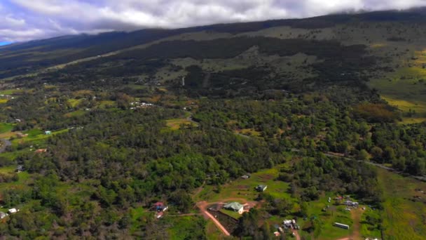 Beautiful Drone Maui Upcountry Keokea Looking Haleakala Mountain February Sky — Vídeo de stock