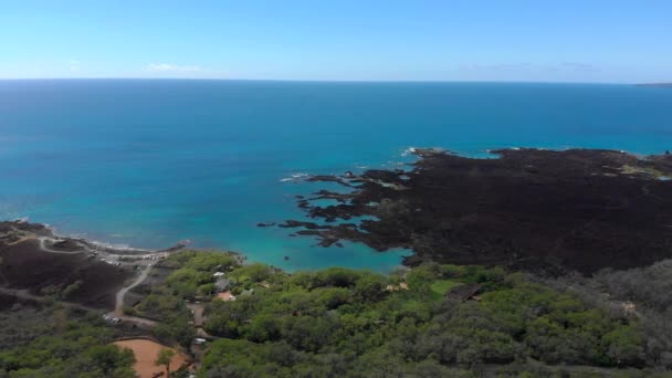 Beautiful Drone Shot Maui End Kings Road Old Volcanic Flow — Stock video