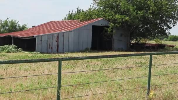 Old Rusty Metal Barn Texas Ranch — Wideo stockowe