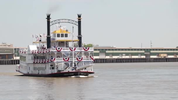 Steamboat Traveling River New Orleans — 图库视频影像