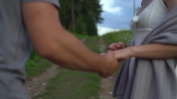 Couple Holding Hands Walking Path Greenery Woods Both Sides Couple — Vídeo de stock