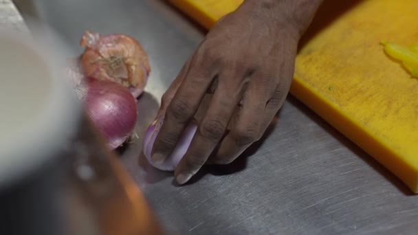 One Man Taking Onian Cutting — Video Stock
