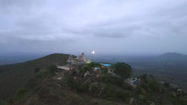 Mountain Hill Historical Hindu Temple Drone Shot Top View Karnataka — Stockvideo