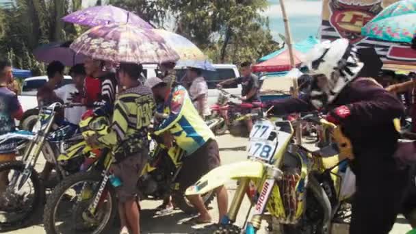 Participants Staff Exchange Conversations While Awaiting Turn Day Motocross Competition — Stok video