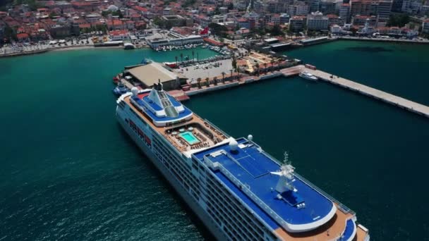 Aerial Top View Cruise Ship Harbor Turkish Resort Kusadasi — Stok video