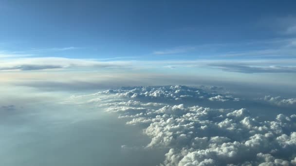 典型的な夏と漠然とした空のジェットコックピットからの空中ビュー極端な熱波の間のSeスペイン上空12000M高い — ストック動画